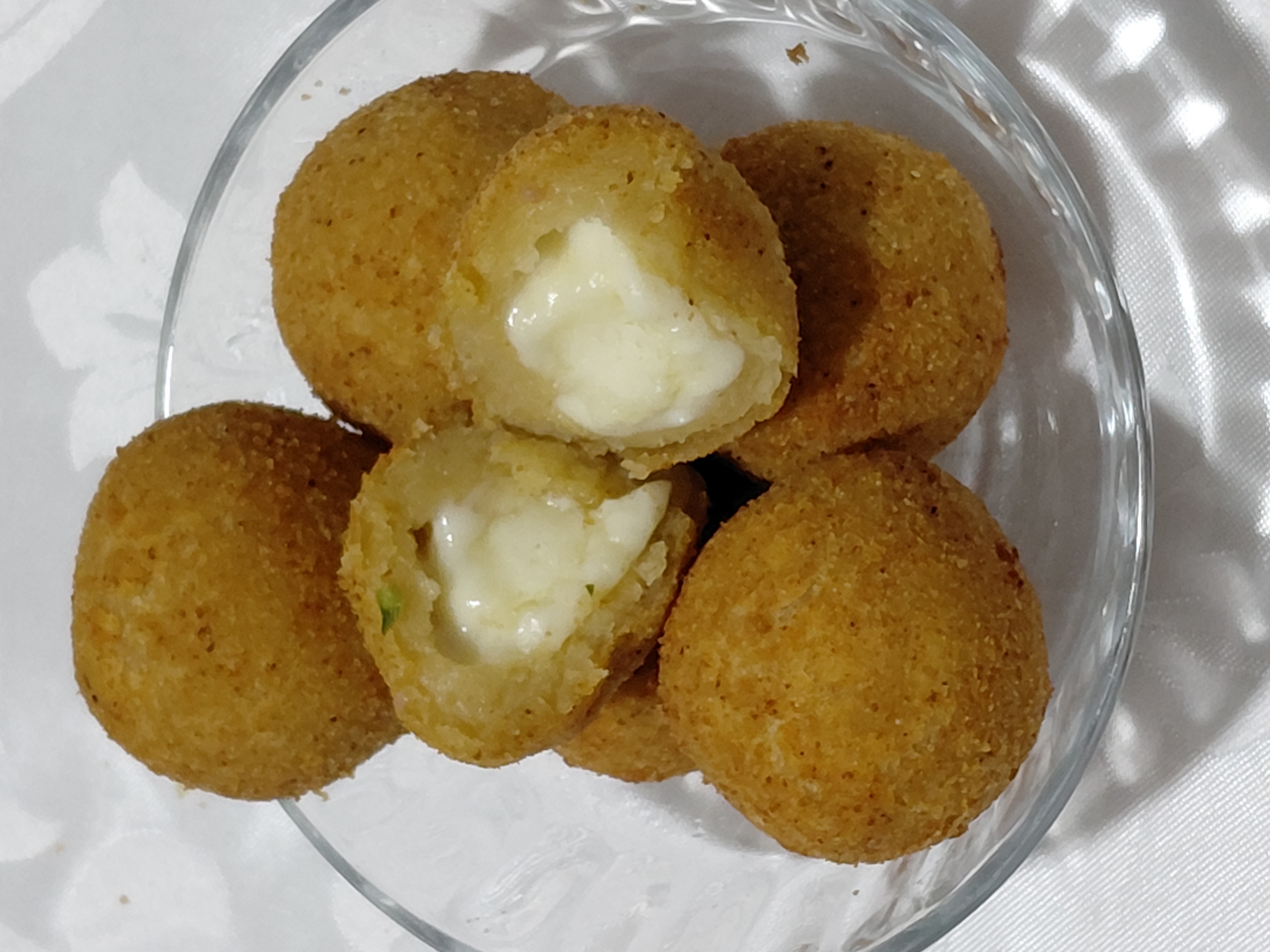 Bolinha de Queijo